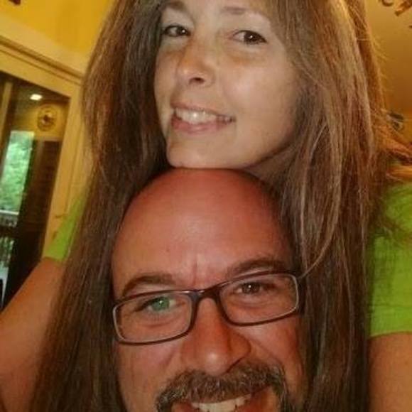 Meet your Posher, Beth - Picture 1 of 1